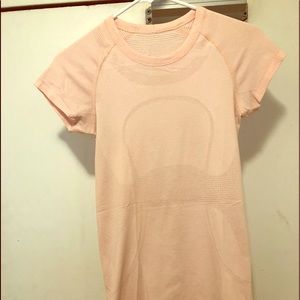 Lululemon Swiftly Tech Crew Neck Size 4